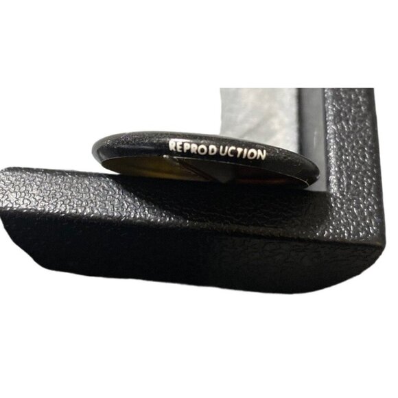 Reproduction Nixon Agnew 1.25" Pinbacks Pin Red White Blue Black Vintage - Picture 3 of 3